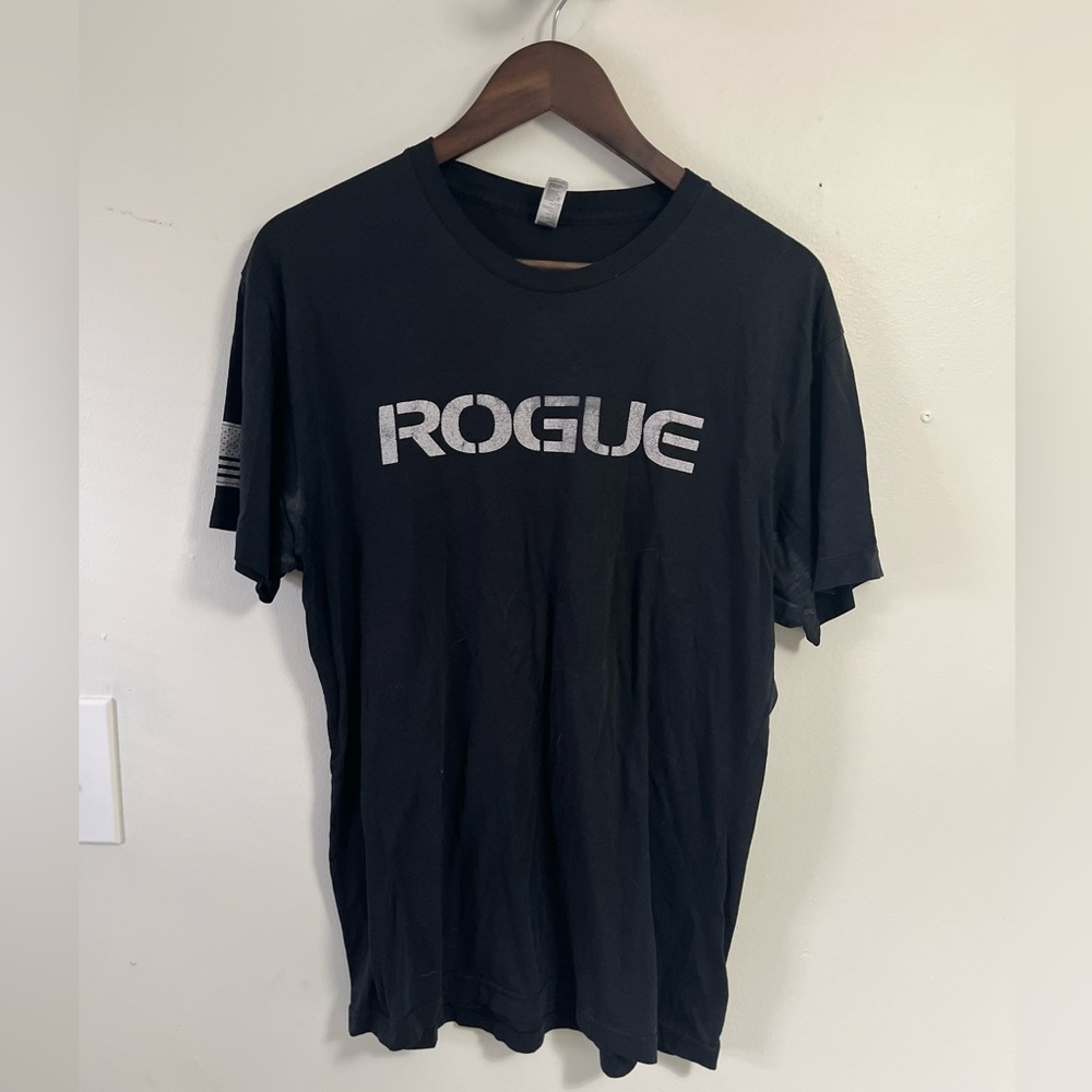 Rogue Fitness black American Made shirt large